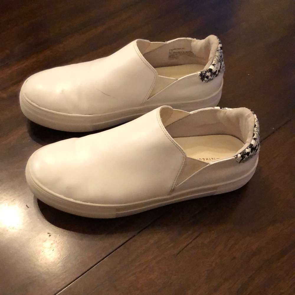 White sneakers women’s